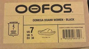 OOFOS 오메가 오아 샌들 블랙 7