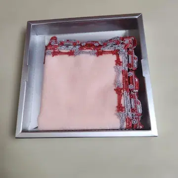 친자와 레이스 메르세데스 벤츠 타월 손수건 라이트 핑크