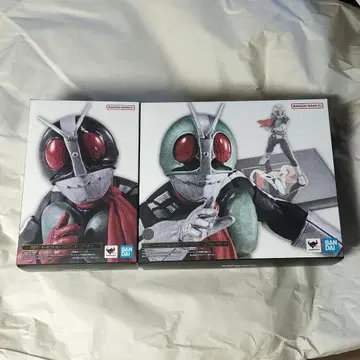 미개봉 S.H.Figuarts 진골조제법 가면라이더 신 1호 신 2호