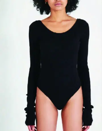 온라인 즉완 아이템 CARAMALIBEL 롱 슬리브 바디수트
