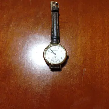 마가렛호웰 시계