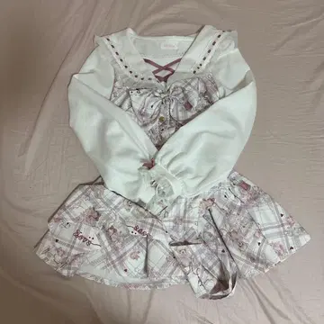 LIZLISA 리즈리사 Sweing Bear 패턴 셋업 화이트