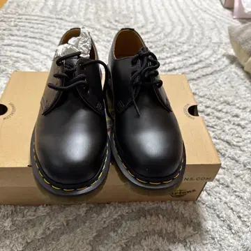 닥터마틴 1461 59 블랙 41사이즈