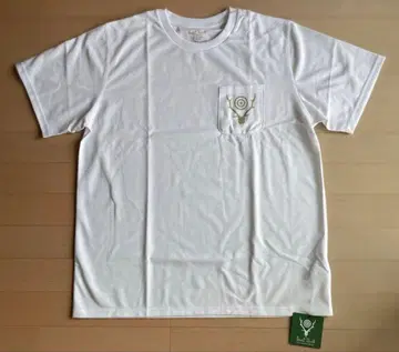 South2 West8 라운드 포켓 티 [ 화이트 ]