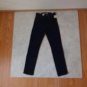 Levi's Premium 스트레이트 데님 27 (미사용품)