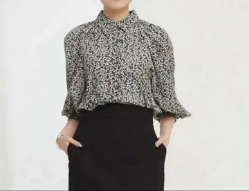 TIARA 다이아몬드 플라워 프린트 셔츠 블라우스