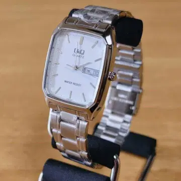 [새상품] 시티즌 CITIZEN Q&Q 남성용 손목시계 A182-201