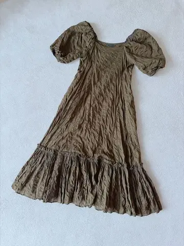 [ 트루 바이 마리코 오이카와 ] 롱 원피스 카키 FREE