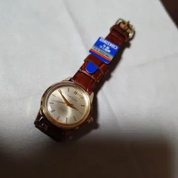 1962년 제조 세이코 패션 엔젤피쉬 17석 수동 와인딩