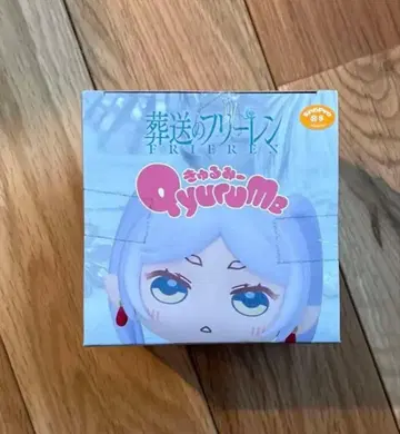 장송의 프리렌 큐룽하게 쳐다보는 포즈 미니 피규어 프리렌