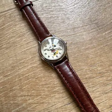 FOSSIL 미키 손목시계 브라운 가죽