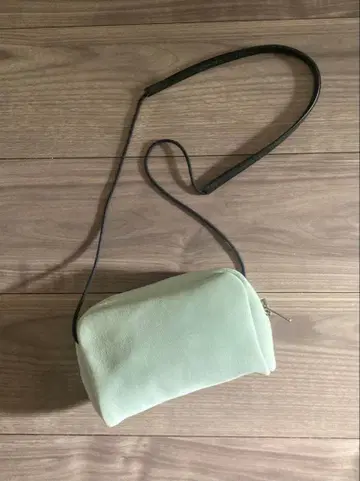 새상품 에디트폴르 민트 그린 스웨이드 숄더백 천연 가죽