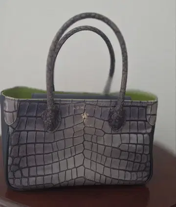 A.D.M.J. 악어 엠보싱 토트백 수납 봉투 포함