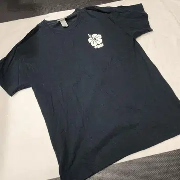 초레어 egg x SPINNS 콜라보 T셔츠