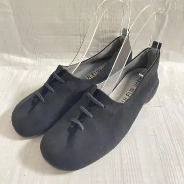 컨디션 최상 크롤 발리에 플랫슈즈 블랙 23cm 워셔블