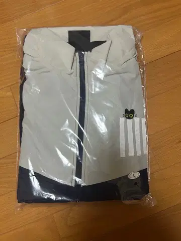 Eve의 날 Under Blue Premium Live 화이트 샤카잠