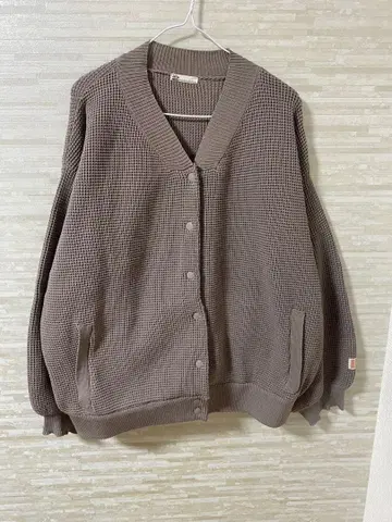java 경량 와플 니트 가디건 (모카 M 사이즈)