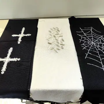 장식용 깃 장식용 깃 고스 계열 손그림 자수 고딕 계열 고스 계열