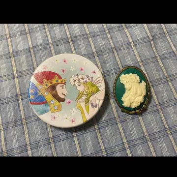 귀를 기울이면 더블 컴팩트 거울 카메오 브로치 엘프의 여왕 지브리