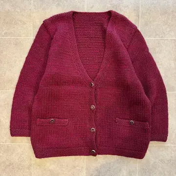 핸드메이드 니트 가디건 보르도 계열 빨간색 심플 레트로