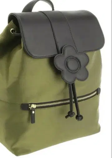 MARY QUANT 나일론 데이지 플랩 백팩 카키