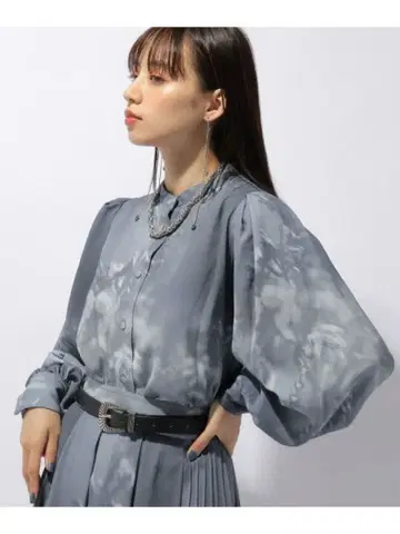 HARE 하레 여성용 디지털 플라워 셔츠 라이트 그레이 23AW