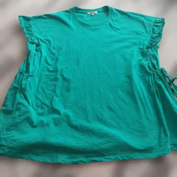 [ 새상품급 ] niko and - 터콰이즈 프릴 소매 튜닉 L