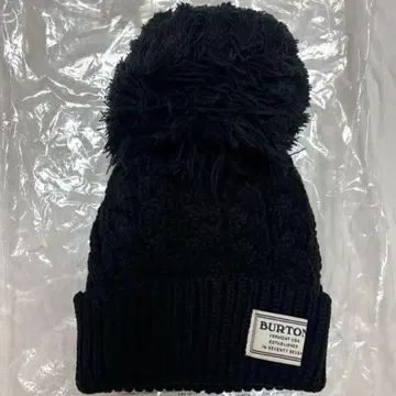 BURTON 블랙 니트 모자 폼폼 포함