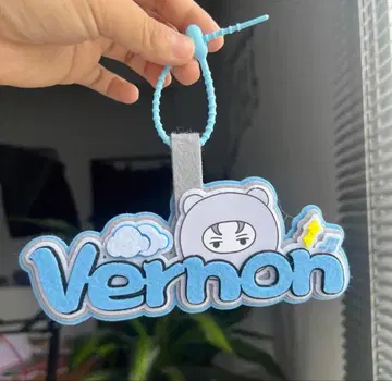 SEVENTEEN 세븐틴 Vernon 버논