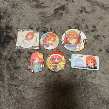 5등분의 신부 나카노 미쿠 캔뱃지&키링 6개 세트