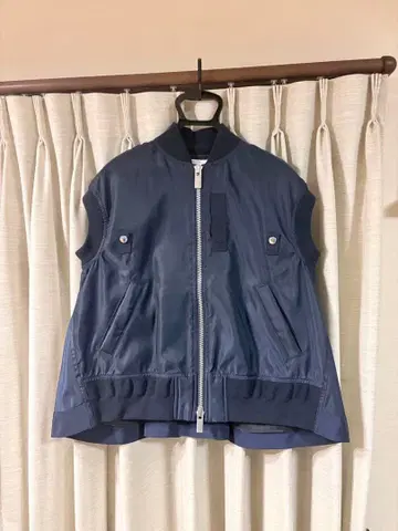 미사용 새상품 sacai 002 슬리브리스 MA-1 자켓 네이비 2