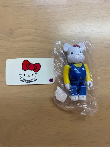헬로키티 피규어 베어브릭