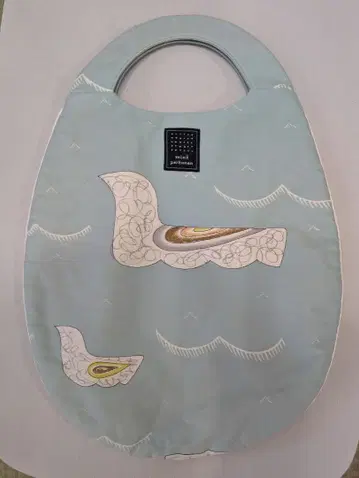 미나 페르호넨 스카이블루 새 자수 토트백