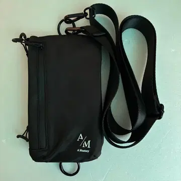 Trip 시리즈 스마트bag / A Mastery 블랙 숄더백