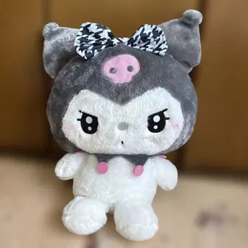 말랑귀염 산리오 캐릭터즈 슈퍼 라지 봉제 인형 쿠로미 리본