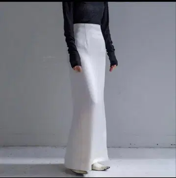 NEAU 새틴 스트레이트 스커트