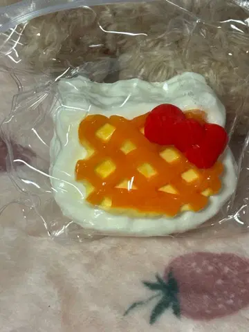 헬로키티풍 와플 디자인 스퀴즈 미사용 새상품 선착순