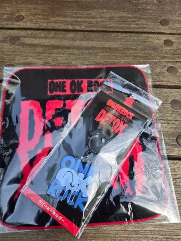 ONE OK ROCK DETOX 키링 손수건