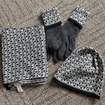 Michael Kors 머플러 장갑 니트 모자 세트