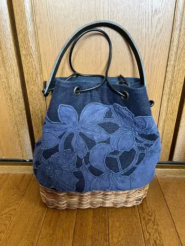 cite 아케비와 손으로 짠 백