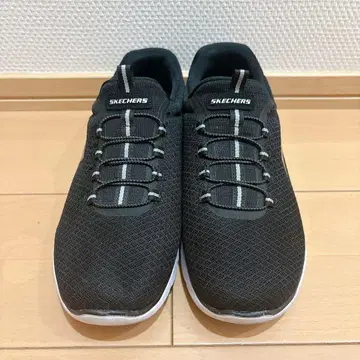 스케쳐스 메모리 폼 와이드 핏