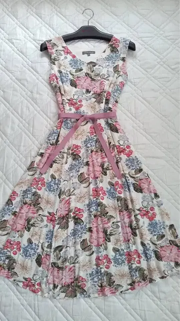 로라 애슐리 슬리브리스 꽃 패턴 롱 원피스 11호 L