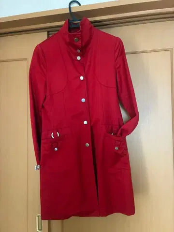 진홍색 스프링 코트 롱