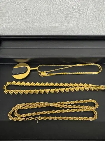 니나리치 피에르 가르뎅 모네 골드 목걸이 세트 체인