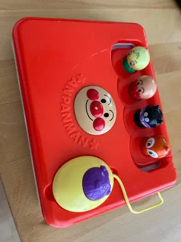 가득한 키로 카타카타 즐거워! 호빵맨 말하는 컴퓨터