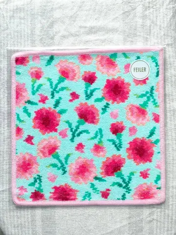 새상품 페이러 러브리 카네이션 손수건 (WEB 한정판) 완판템