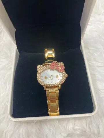 레어품 Hello Kitty 골드 쿼츠 손목시계 산리오 스와로브스키
