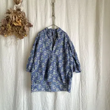 DANIELA GREGIS 꽃무늬 스키퍼 블라우스 셔츠 블루