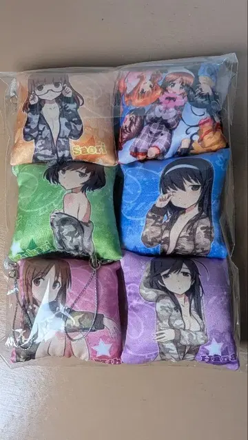 걸즈 & 판처 스트랩 포함 미니 쿠션 6개 세트