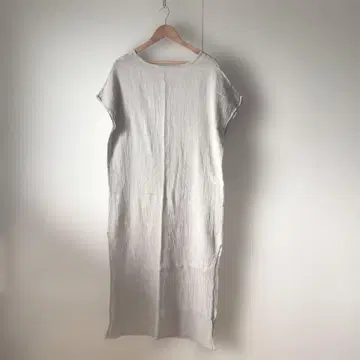 아틀리에 프랑세 원피스 베이지 계열